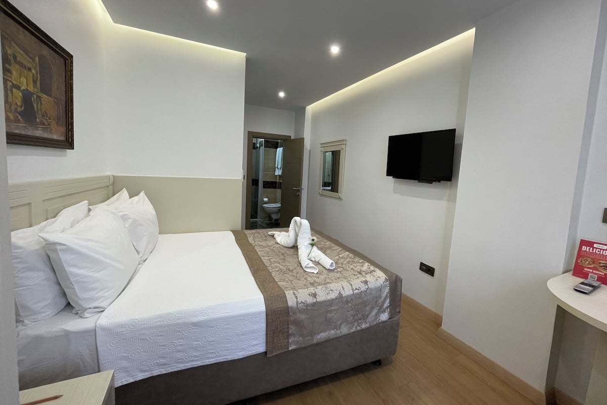 Double Room | Premium bedding, down comforters, minibar, desk