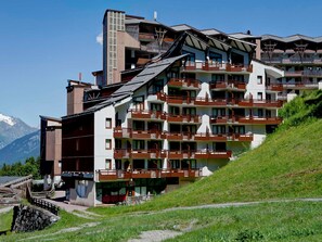 Exterior - T3 duplex ski-in/ski-out, 9 ppl, parking (La Tania)