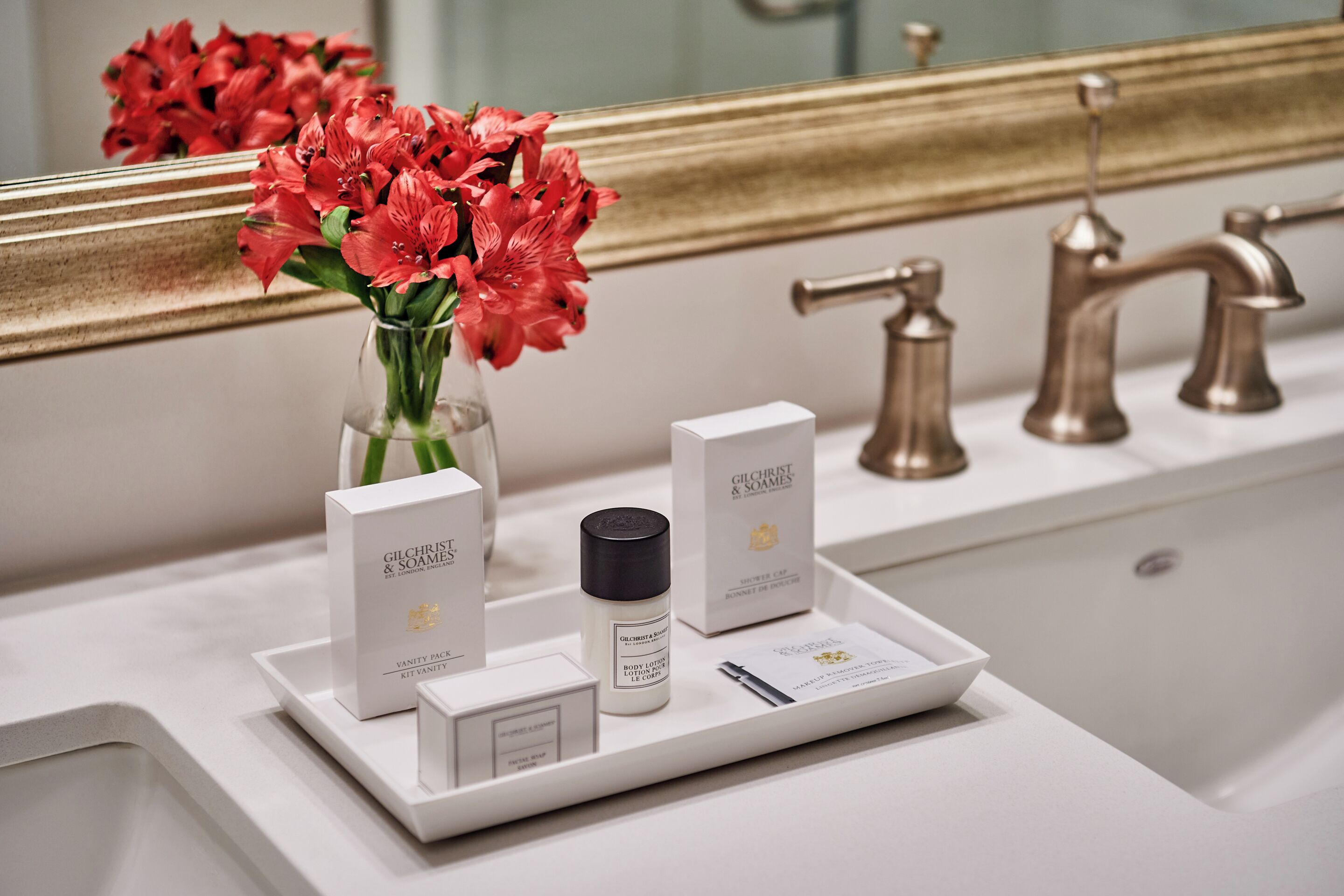 in-room safe, desk, laptop workspace, blackout curtains