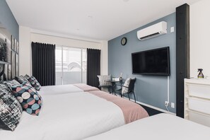 Family Room | Desk, blackout curtains, soundproofing, free WiFi - Namba Garden Square AFP Apartment Hotel (Osaka)