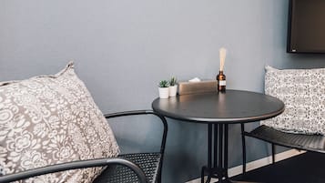 Family Room | Desk, blackout drapes, soundproofing, free WiFi