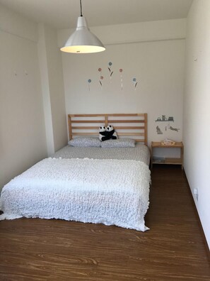 Zimmer (502) | Verdunkelungsvorhänge, kostenloses WLAN
