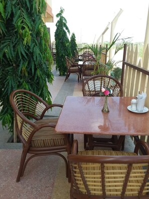 Café da manhã, almoço e jantar