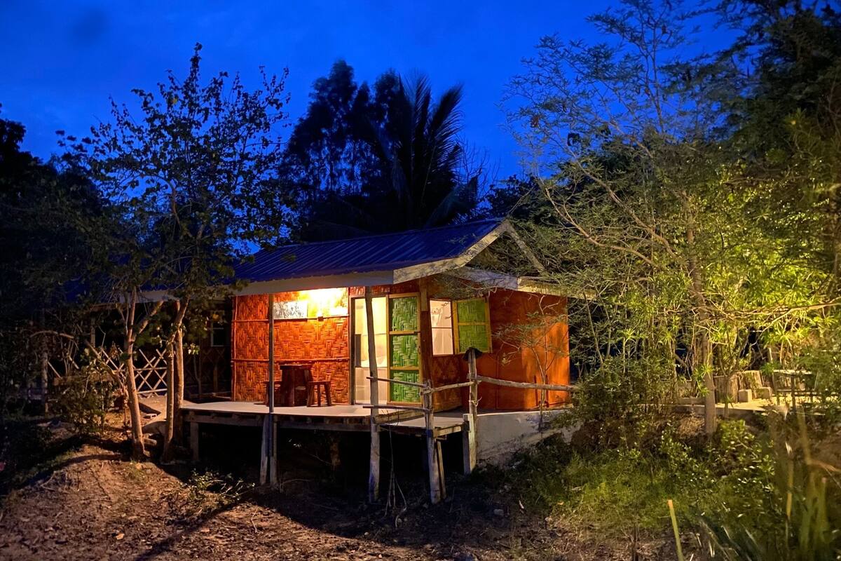 Basic Cabin (Bamboo) | Exterior