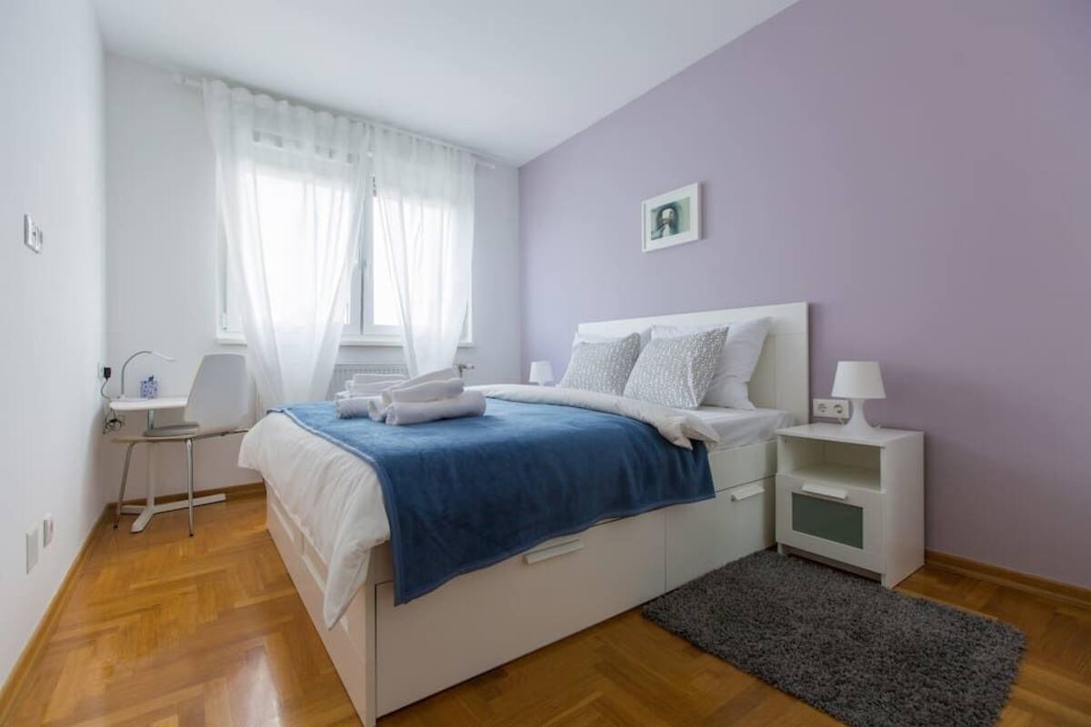 Double Room, Shared Bathroom (2) | Premium bedding, down comforters, Select Comfort beds, soundproofing
