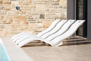 Vila design | Opções para refeição no quarto