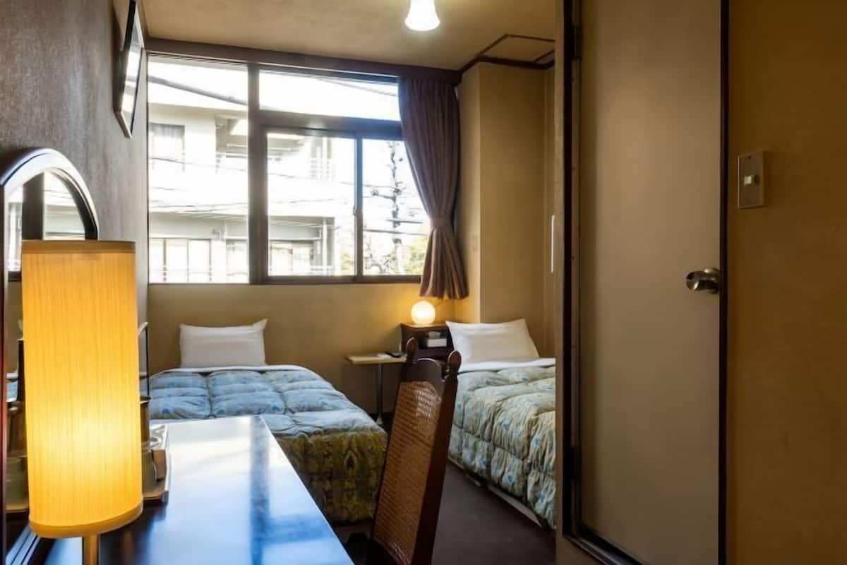 Escrivaninha, quartos à prova de som, Wi-Fi de cortesia