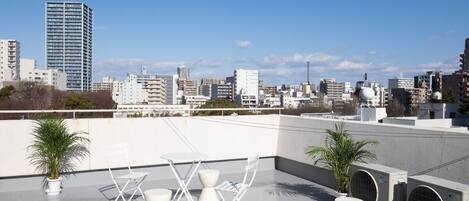 Perhehuone (Japanese Style, For 3-4 Guests) | Näkymä parvekkeelta