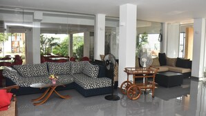 Unclassified image, 2 of 30, button - Polhena Sea View Rest (Matara)