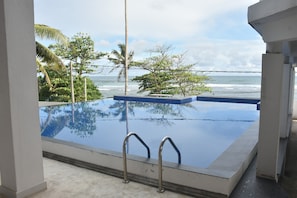 Outdoor pool - Polhena Sea View Rest (Matara)