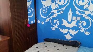 Double Room | Minibar, bed sheets