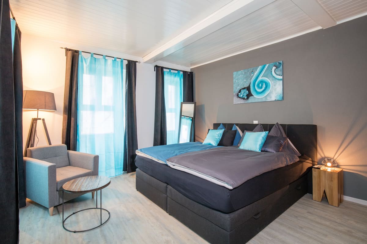 double room | hypo-allergenic bedding, pillow-top beds, individually decorated, desk