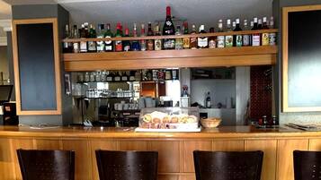 Bar (in der Unterkunft)
