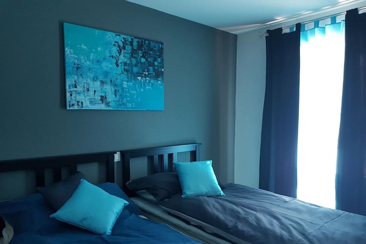 Twin kamer | Hypoallergeen beddengoed, pillowtop-bedden, individueel gedecoreerd