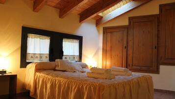 4 chambres, fer et planche Ă repasser, Wi-Fi gratuit, draps fournis