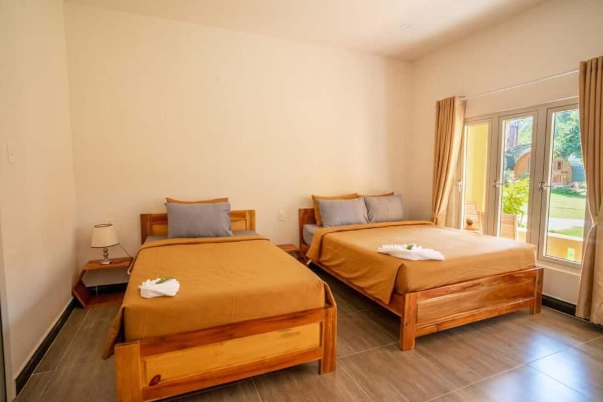 Superior Triple Room, Garden View | 1 bedroom, Egyptian cotton sheets, premium bedding, down comforters