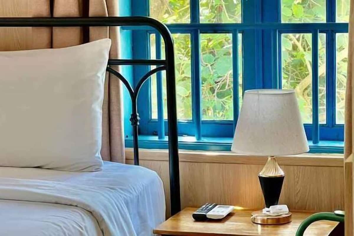 Egyptian cotton sheets, premium bedding, down duvets, memory-foam beds