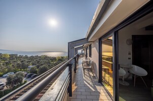 Camera familiare, balcone, vista lago | Vista balcone