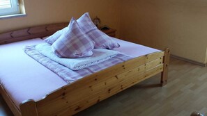 Apartment (2) | 1 Schlafzimmer, kostenloses WLAN, Bettwäsche