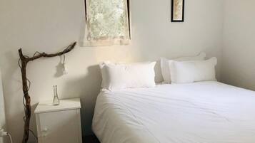 Departamento, 2 habitaciones | Ropa de cama de alta calidad y decoración personalizada