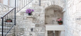 Ariadni Gaia Cottage