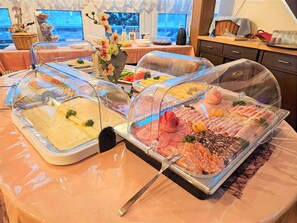 Daily buffet breakfast for a fee - Waldhotel Feldbachtal (Neuhaus am Rennweg)