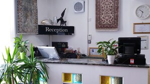 Inn-/utsjekkingsautomat