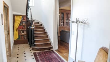Exclusive House, Ensuite (7 Lieux) | Lobby