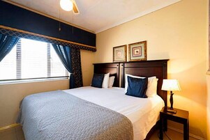 公寓, 2 间卧室 | 2 多间卧室、办公桌、熨斗/熨板、床单