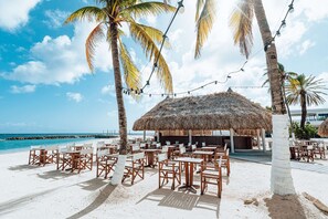6 bars/lounges, swim-up bar, poolside bar, beach bar