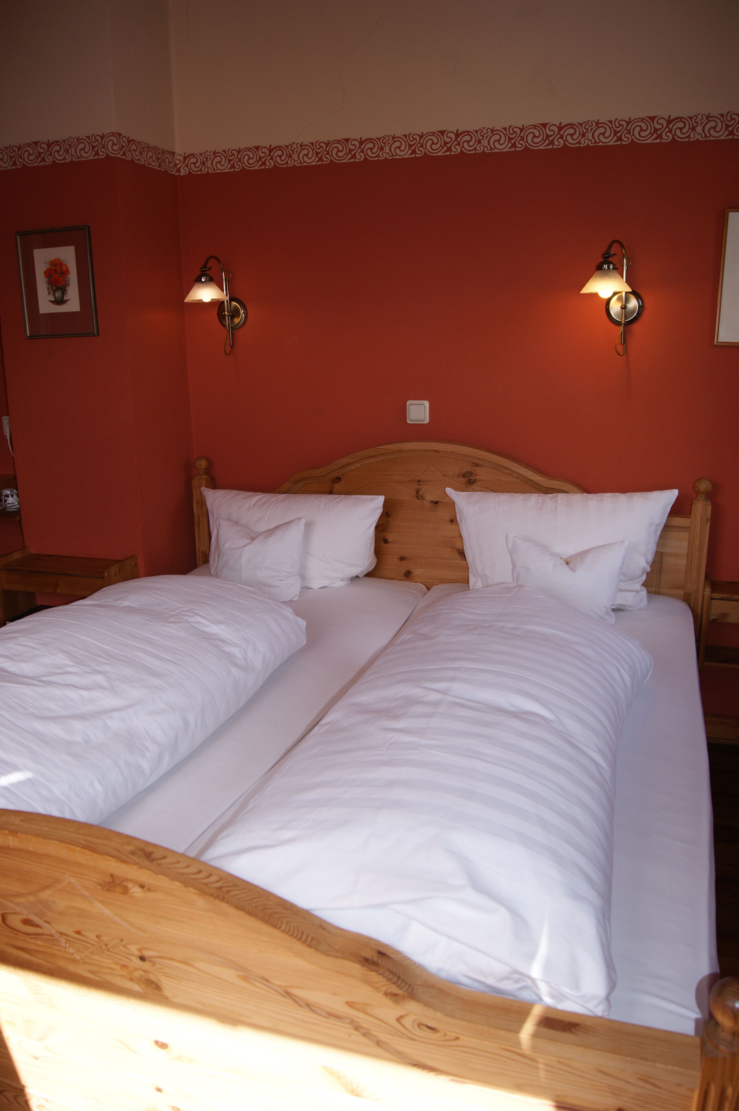 Doppelzimmer | Schreibtisch, Verdunkelungsvorhänge, schallisolierte Zimmer