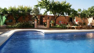 Piscine extérieure