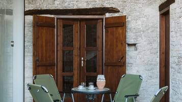 House, 1 Bedroom | Terrace/patio