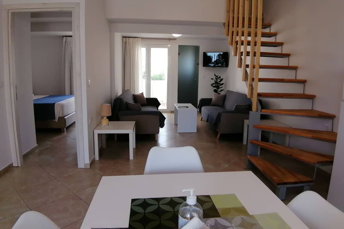 Departamento Deluxe, 2 habitaciones | 2 habitaciones, escritorio, tabla de planchar con plancha y wifi gratis