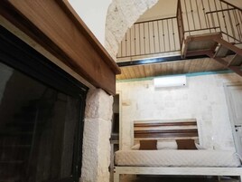 Cunas, wifi gratis y ropa de cama 