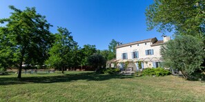 واجهة المنشأة