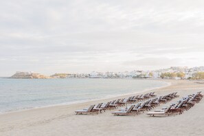 Beach nearby - Crystal Mare Suites (Naxos)