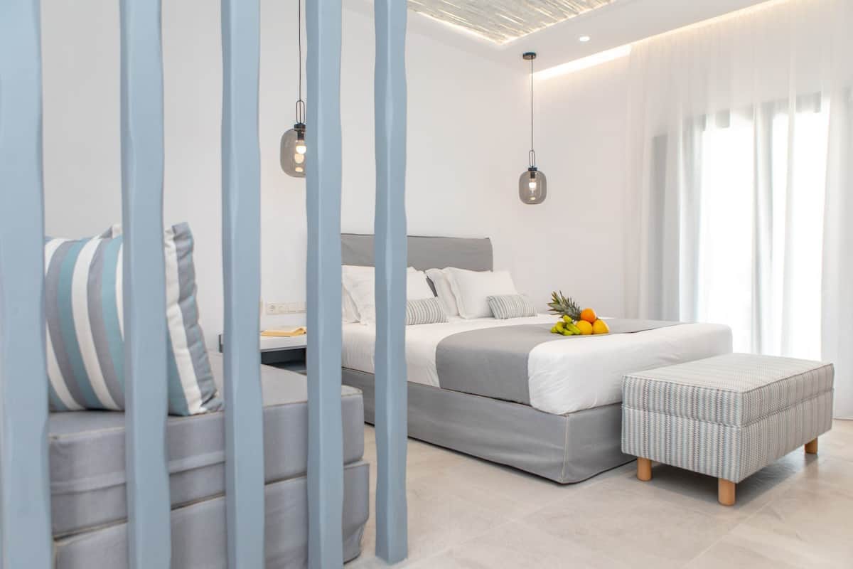 1 bedroom, in-room safe, desk, soundproofing