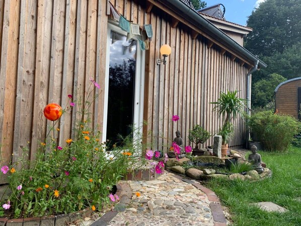 Exterior detail - Inspirare Retreat Center, the little oasis in the countryside (Stuckenborstel)