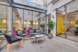 Terrace/patio - Hotel Lucien & Marinette (Paris)