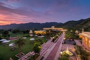 Rom – premium, 1 soverom | Hageutsikt