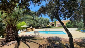 Piscine extérieure, piscine chauffée