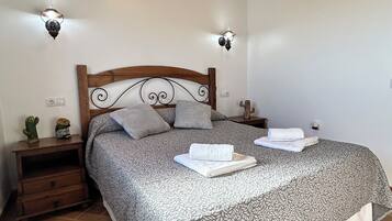 2 bedrooms, free WiFi, bed sheets