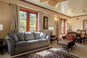 Smart TV, DVD player