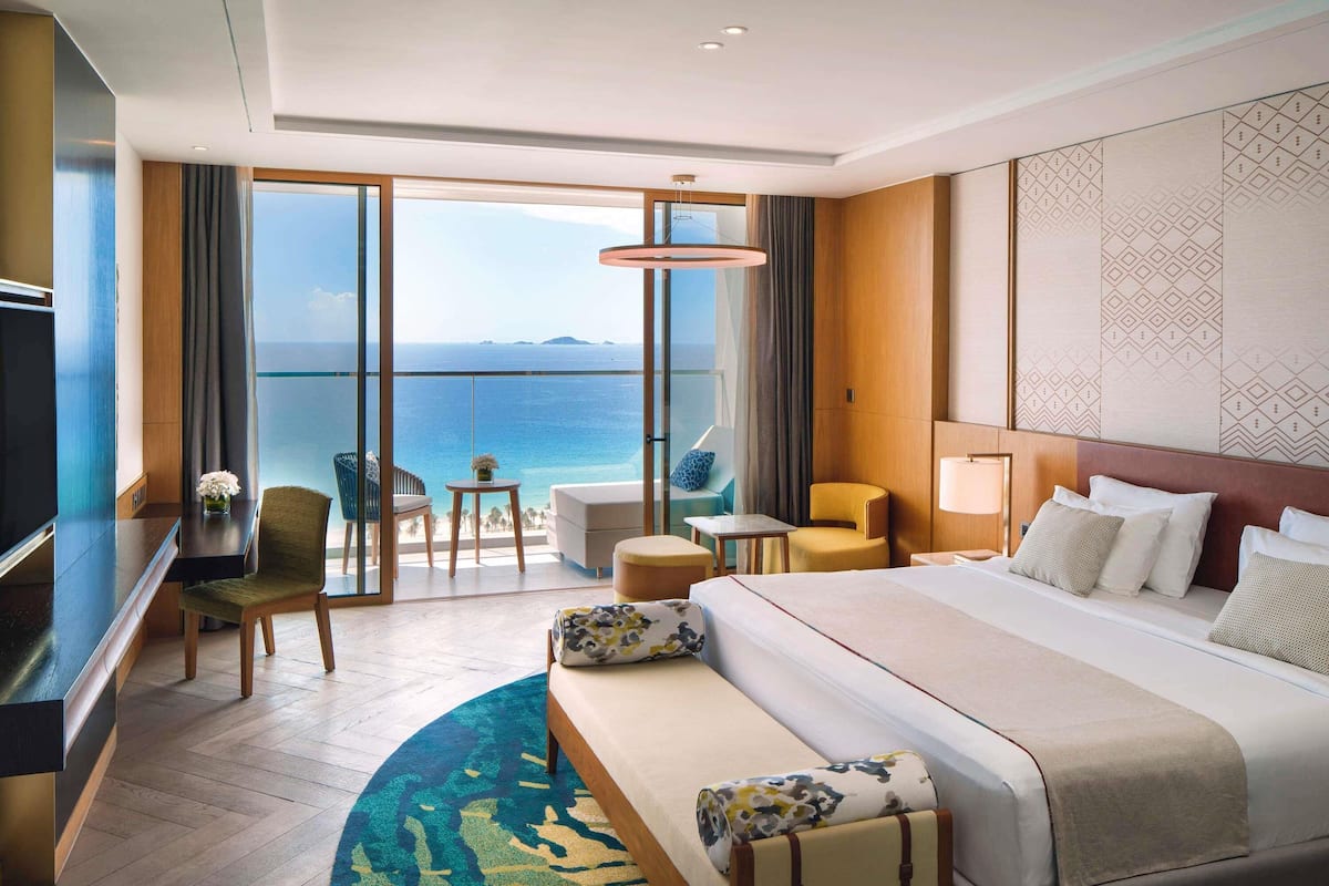 Chambre Deluxe, 1 très grand lit, vue mer | 1 chambre, literie de qualité supérieure, couette en duvet d'oie