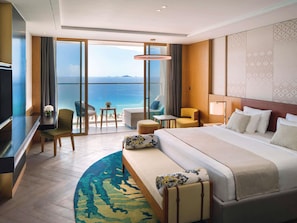 Deluxe Room, 1 King Bed, Sea View | 1 bedroom, premium bedding, down duvets, minibar