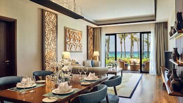 Premium bedding, down comforters, minibar, in-room safe
