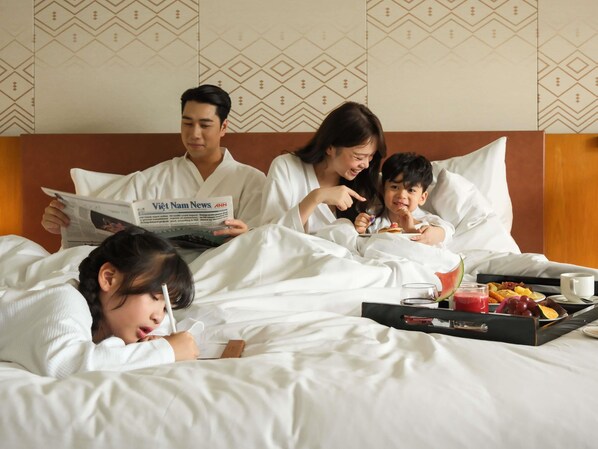 Biancheria da letto di alta qualità, copriletto in piuma, minibar