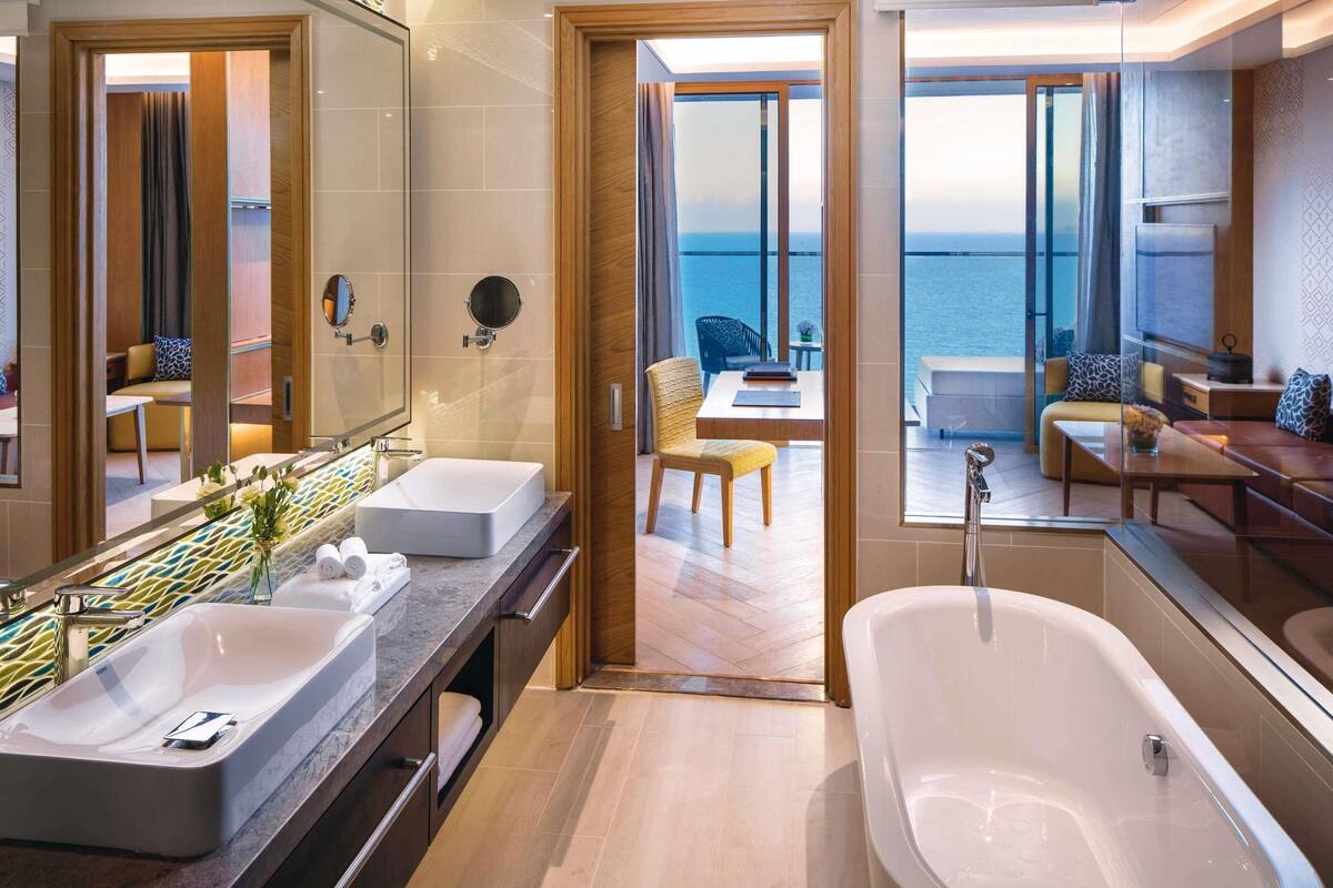 Junior Room, 1 King Bed, Sea View | 1 bedroom, premium bedding, down duvets, minibar