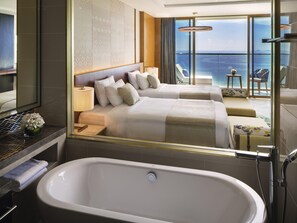 Camera Deluxe, 2 letti singoli, vista mare | Biancheria da letto di alta qualità, copriletto in piuma, minibar